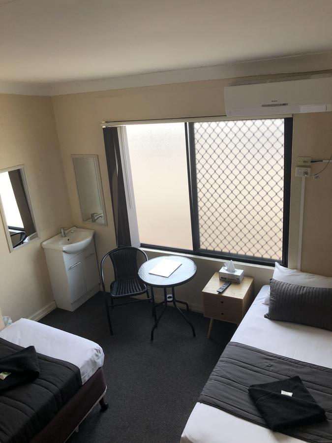 Kingsford Riverside Inn Brisbane Exterior foto