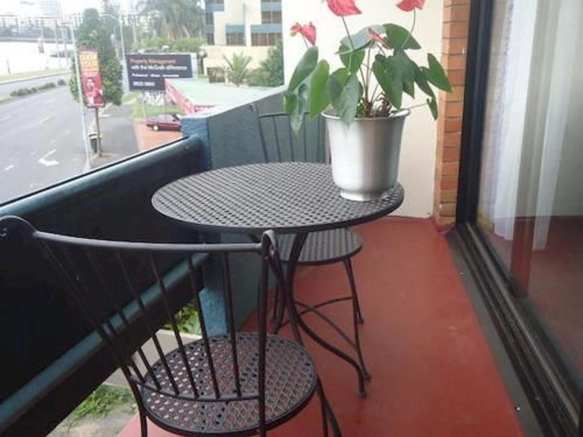 Kingsford Riverside Inn Brisbane Exterior foto