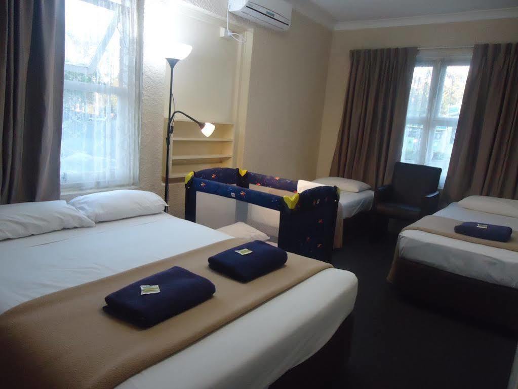 Kingsford Riverside Inn Brisbane Exterior foto
