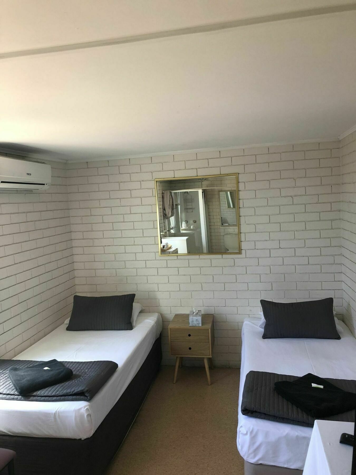Kingsford Riverside Inn Brisbane Exterior foto