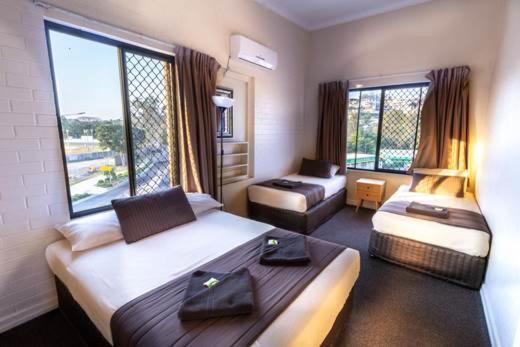 Kingsford Riverside Inn Brisbane Exterior foto